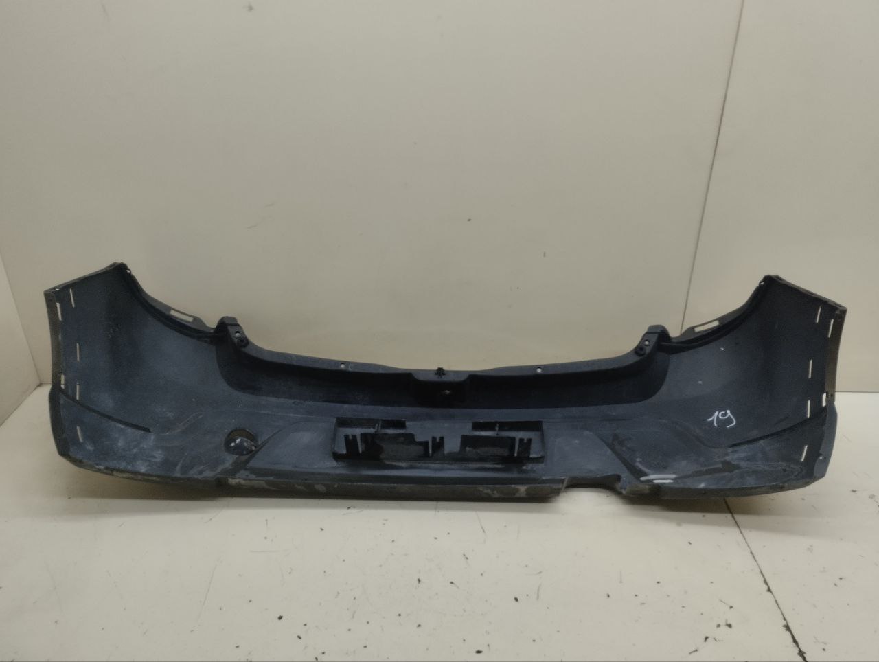 Бампер задний Renault Sandero 2009-2014