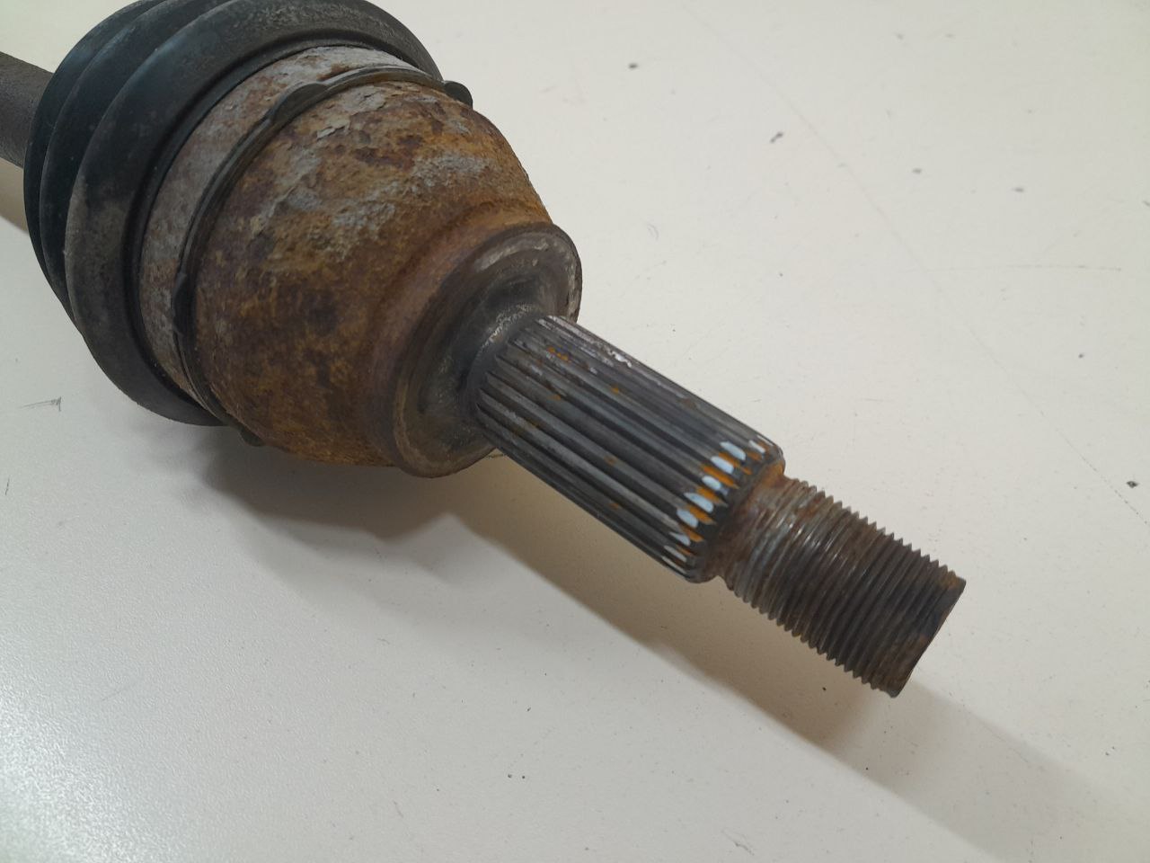 Полуось передняя левая Ford Fusion (JU) 2002-2012 Полуось передняя левая Ford Fusion (JU) 2002-2012