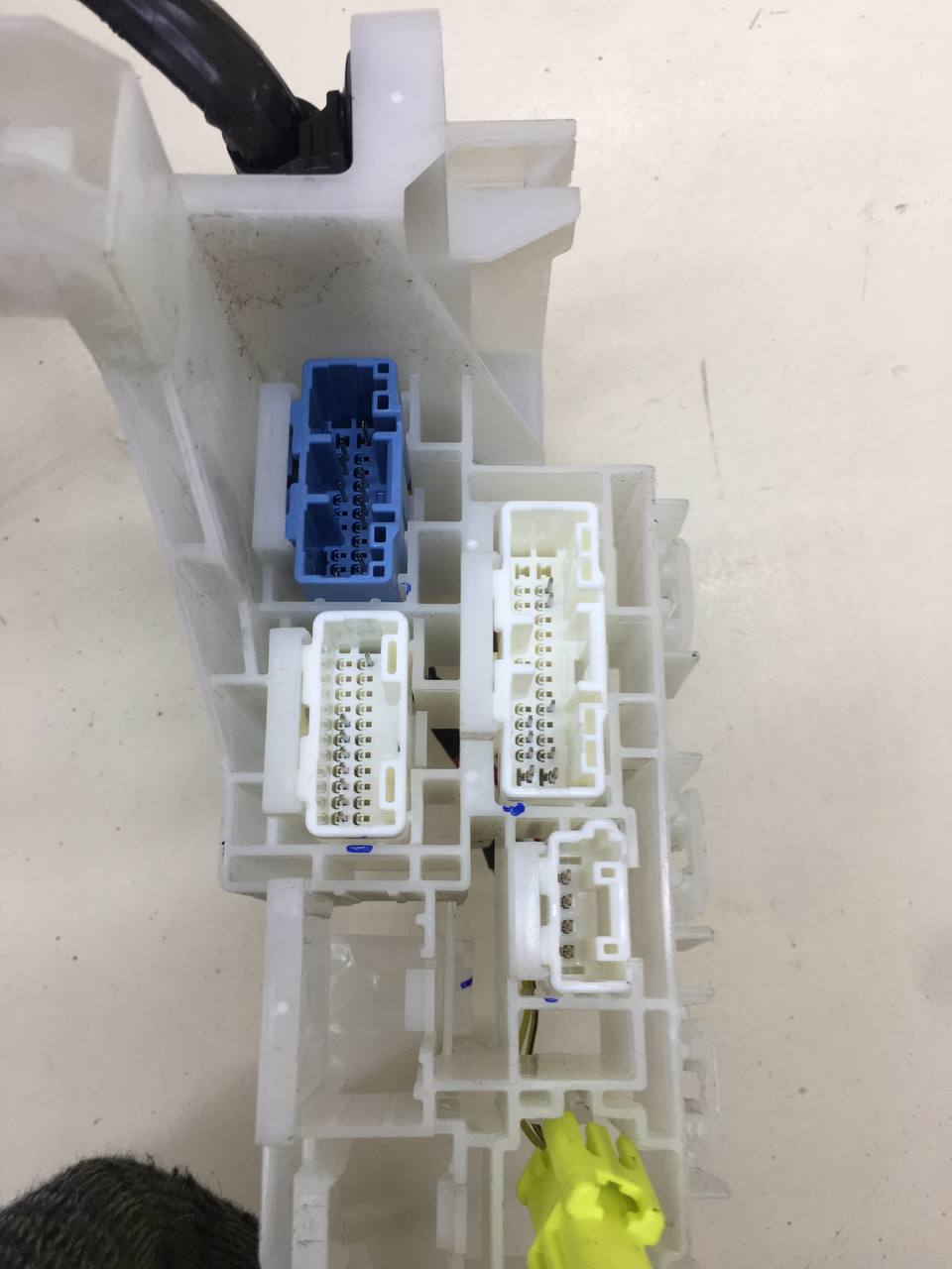 Проводка под торпедо Toyota Rav 4 (XA40) 2013-2019