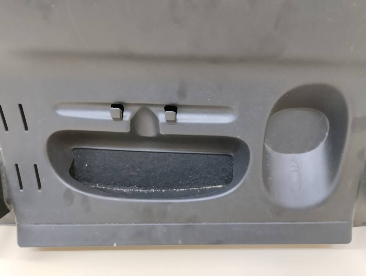 Крышка бардачка Citroen C4 2011>