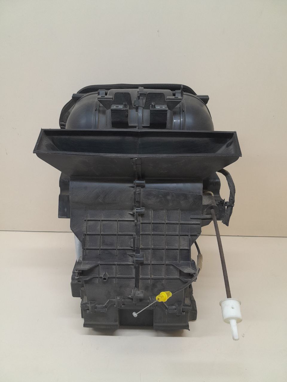 Корпус отопителя Ford Fiesta (MK5) 2002-2008 Корпус отопителя Ford Fiesta (MK5) 2002-2008