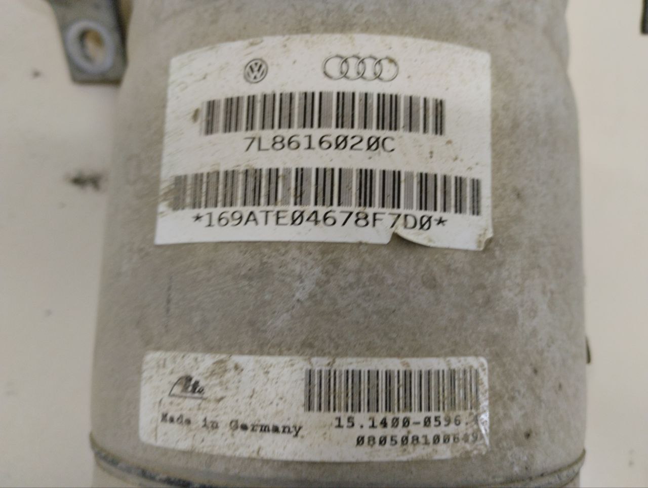 Амортизатор задний правый Audi Q7 (4L) 2005-2015