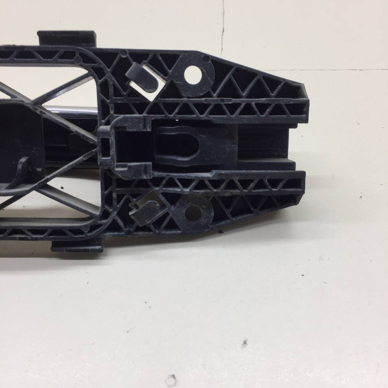 Ручка двери передней наружная левая Volkswagen Polo (MK5) 2011-2020 Ручка двери передней наружная левая Volkswagen Polo (MK5) 2011-2020