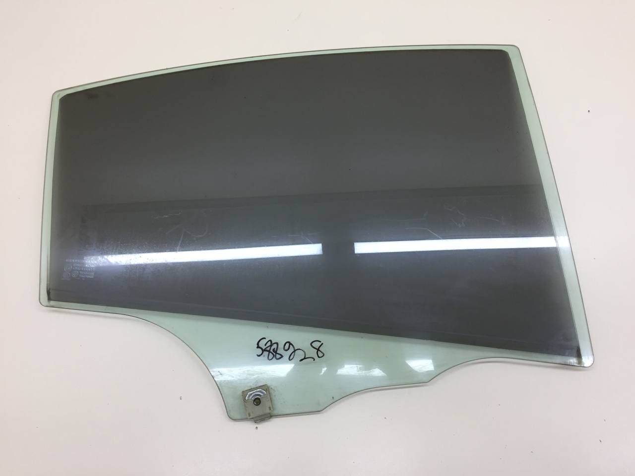 Стекло двери задней правой Mazda Mazda 3 (BK) 2002-2009