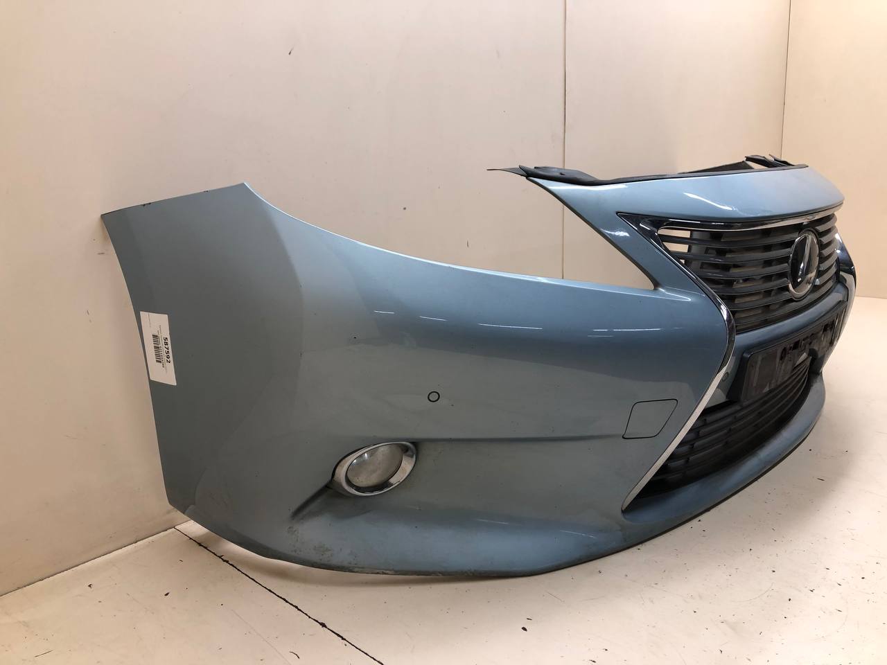 Бампер передний Lexus ES (SV60) 2012>