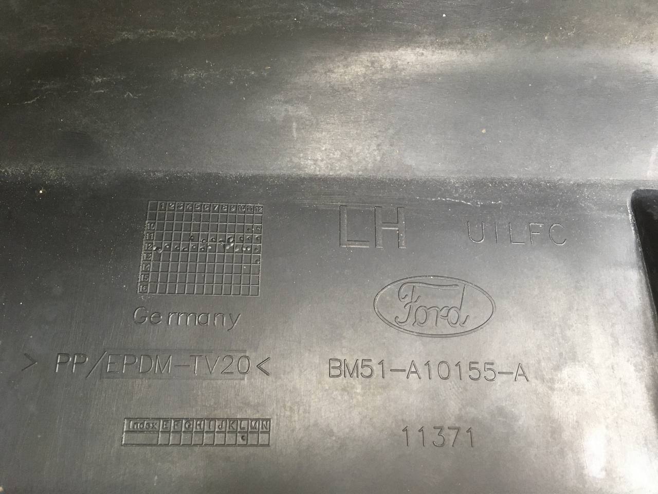 Накладка на порог (наружная) Ford Focus 3 2011>