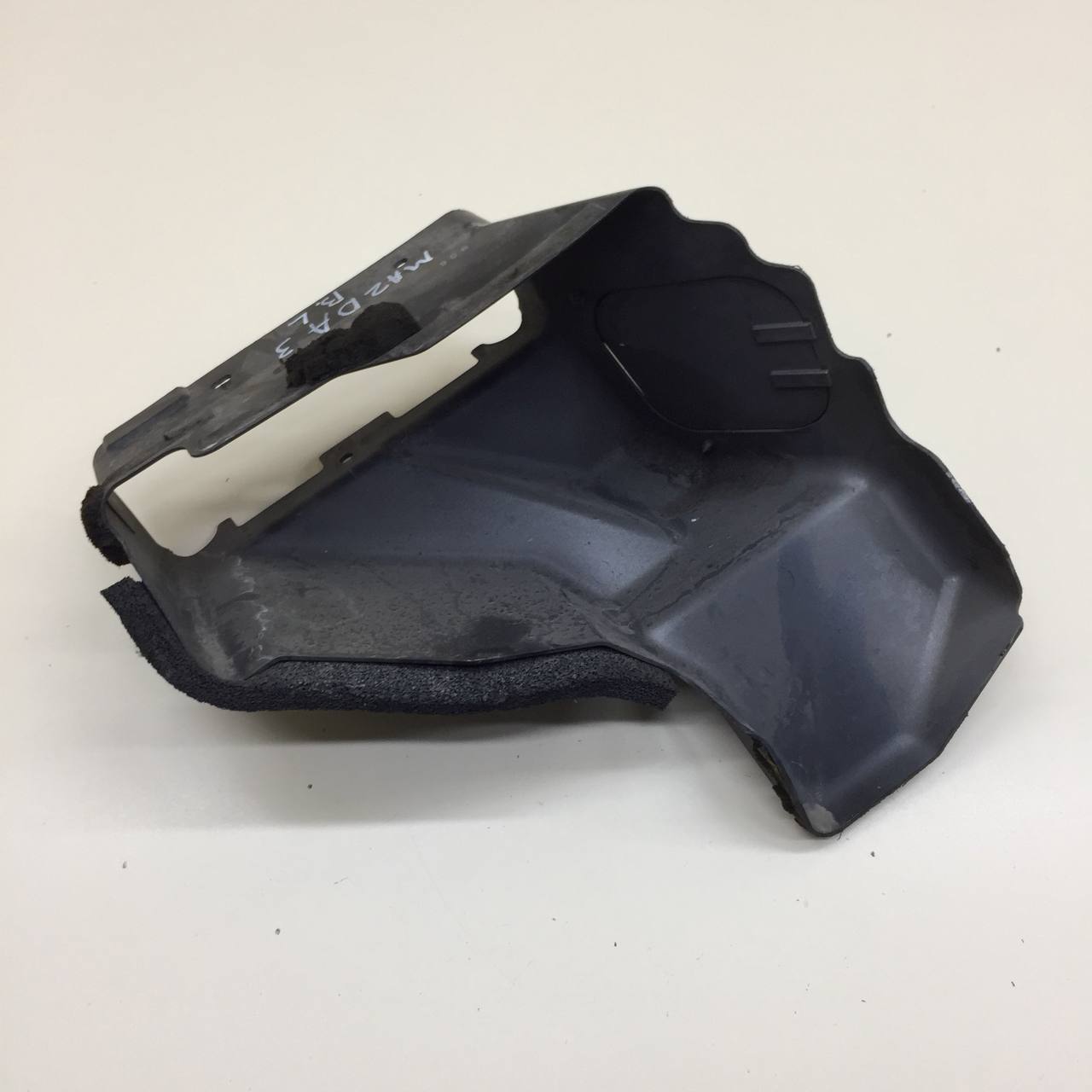 Воздухозаборник (наружный) Mazda Mazda 3 (BL) 2009-2013 Воздухозаборник (наружный) Mazda Mazda 3 (BL) 2009-2013