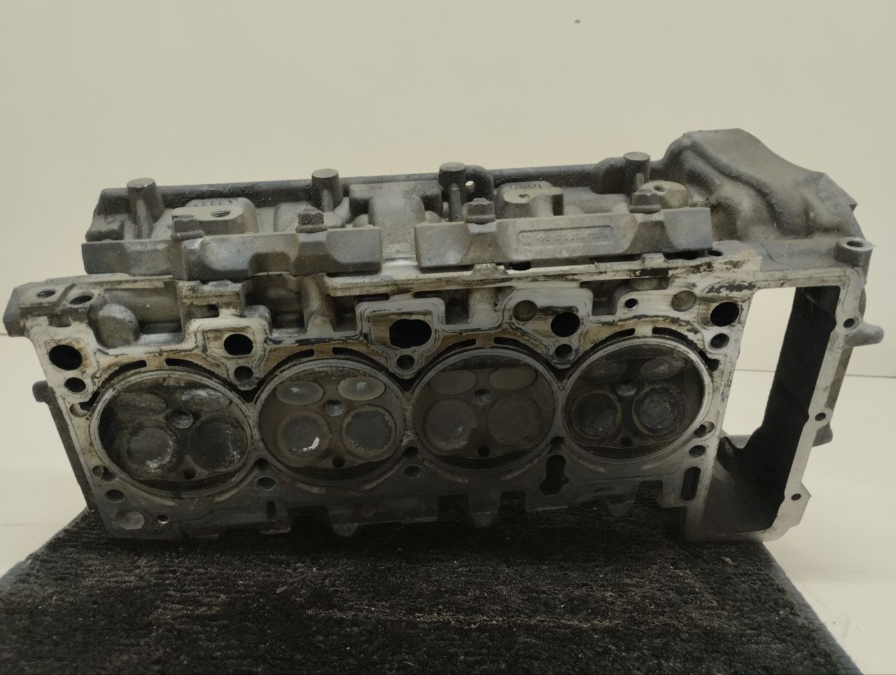 Головка блока цилиндров Audi Q7 (4L) 2005-2015 Головка блока цилиндров Audi Q7 (4L) 2005-2015