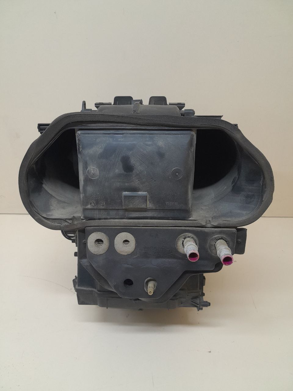 Корпус отопителя Ford Fiesta (MK5) 2002-2008 Корпус отопителя Ford Fiesta (MK5) 2002-2008