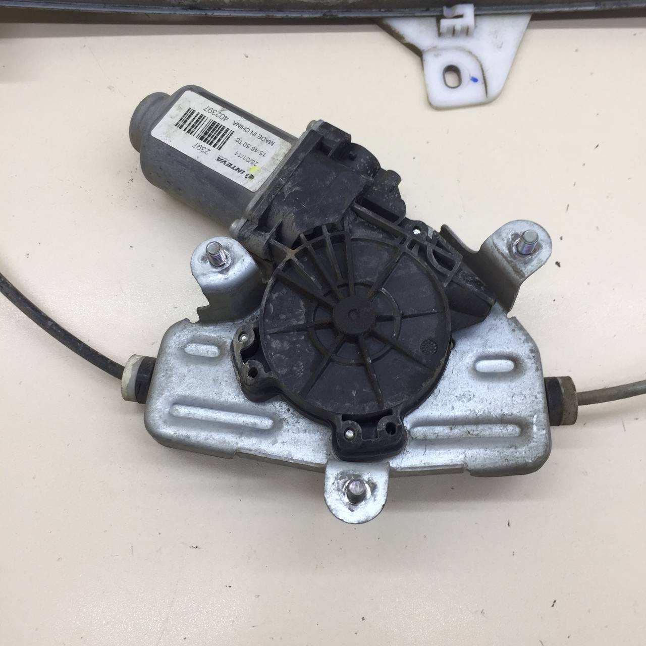 Стеклоподъемник электр. задний правый Hyundai Solaris (RB) 2010-2017