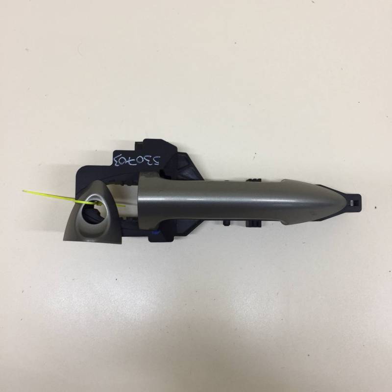 Ручка двери передней наружная левая Kia Venga (YN) 2010-2017