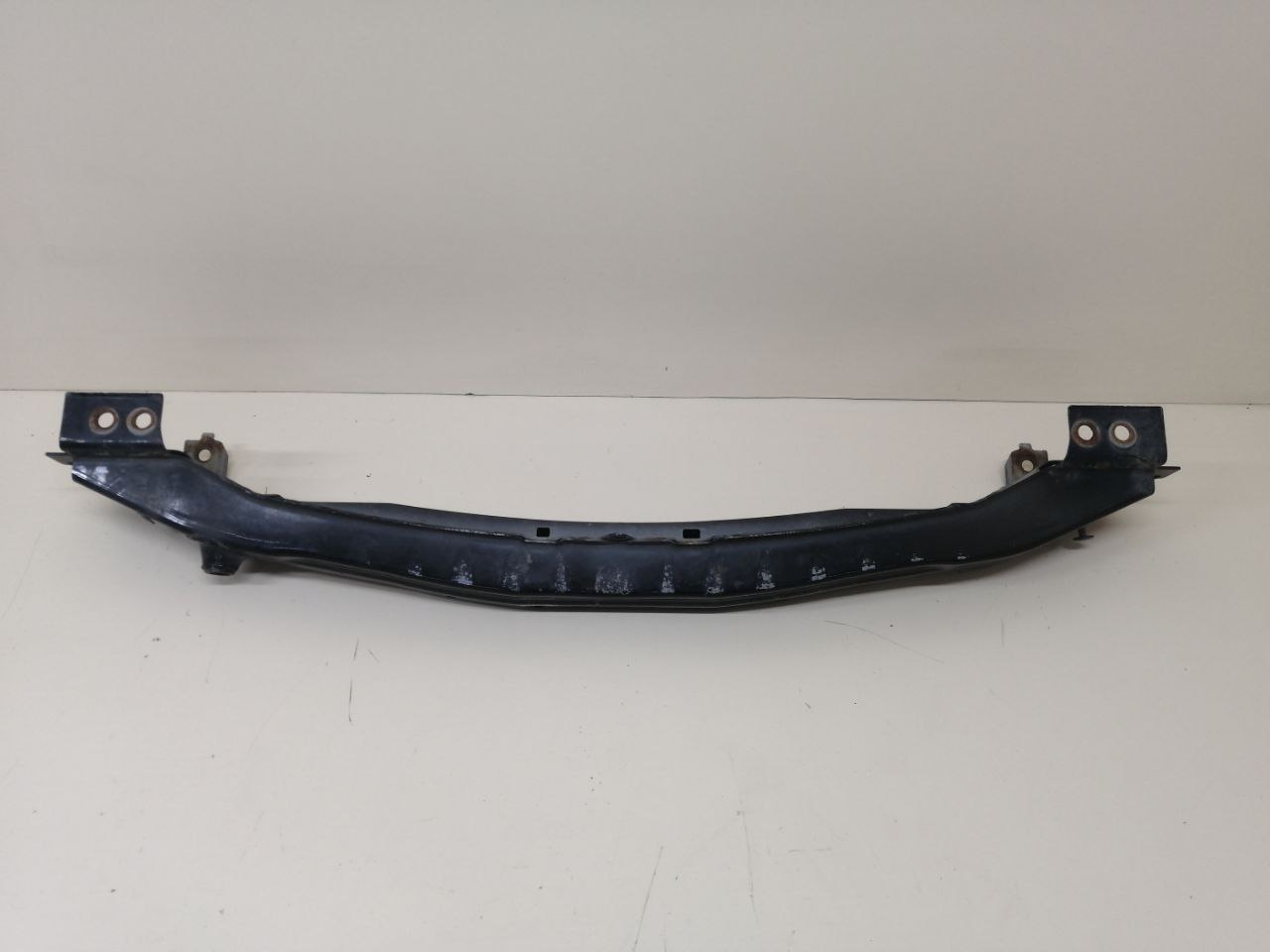 Усилитель переднего бампера Mazda CX-7 (ER) 2006-2012