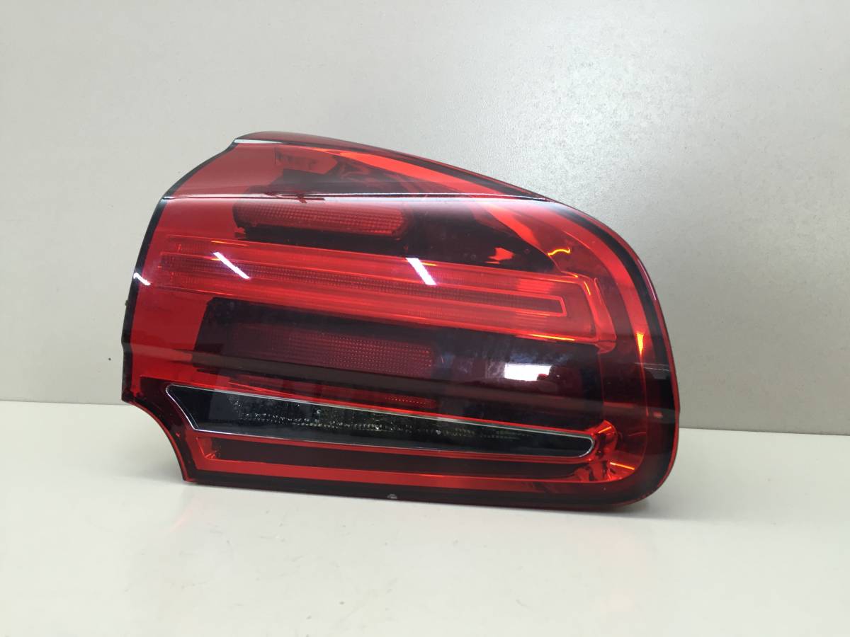Фонарь задний внутренний левый Porsche Cayenne 2010-2017