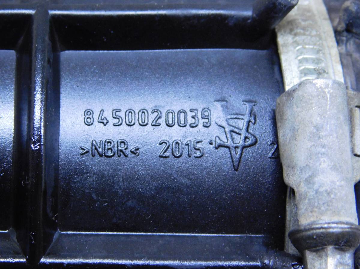 Патрубок воздушного фильтра Lada Largus 2012>