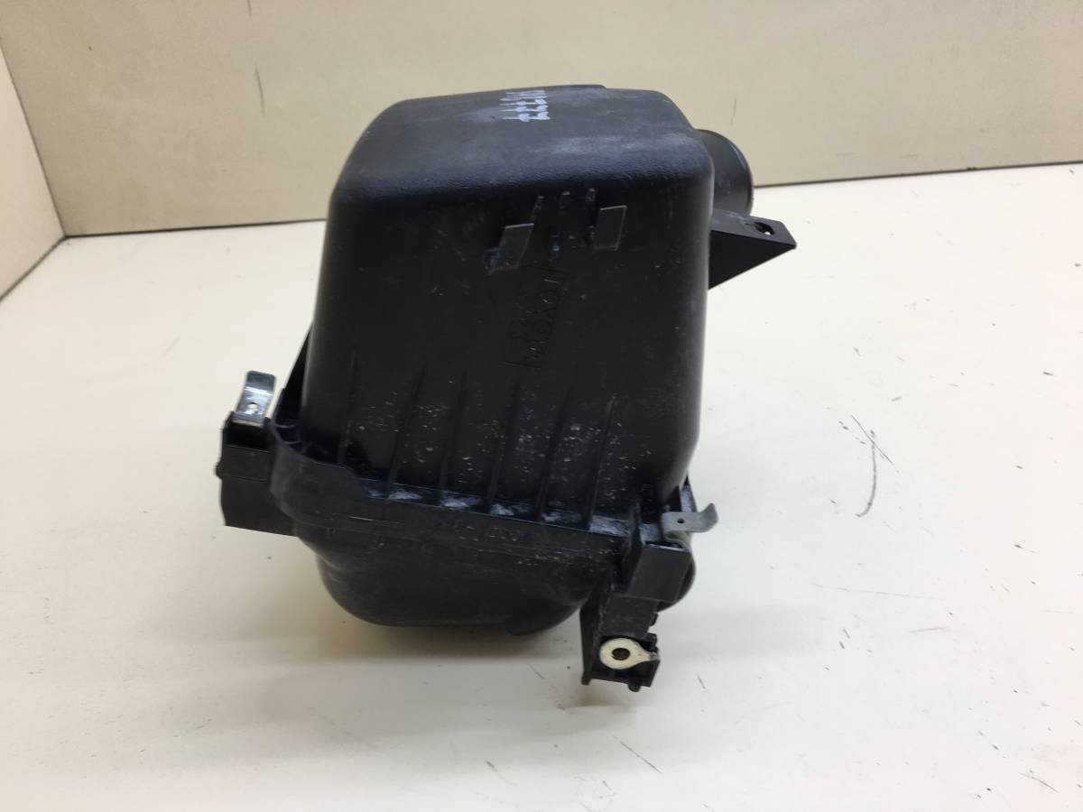 Корпус воздушного фильтра Toyota Corolla E150 2006-2013