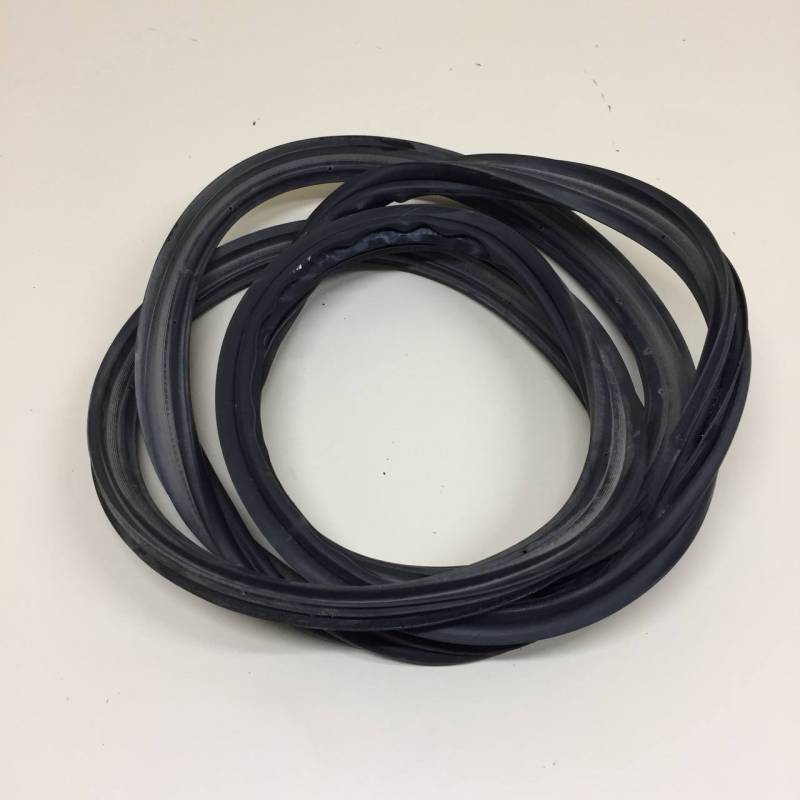 Уплотнитель багажника Toyota Land Cruiser Prado (J150) 2009-2022