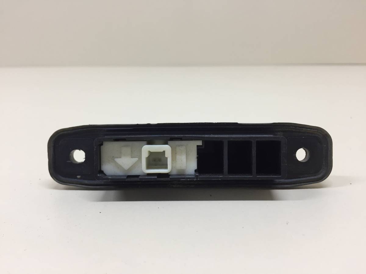 Кнопка открывания багажника Toyota Camry (V50) 2011-2017