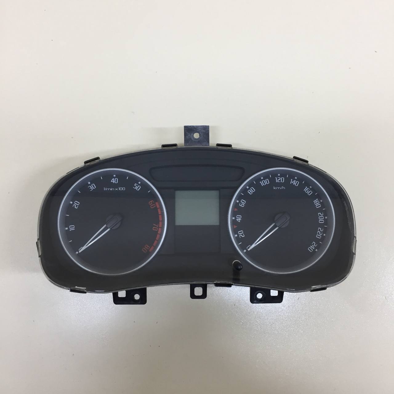 Панель приборов Skoda Fabia (5J) 2007-2014 Панель приборов Skoda Fabia (5J) 2007-2014