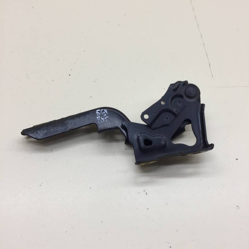 Петля капота левая Lexus NX 200 (Z10) 2014-2021 Петля капота левая Lexus NX 200 (Z10) 2014-2021