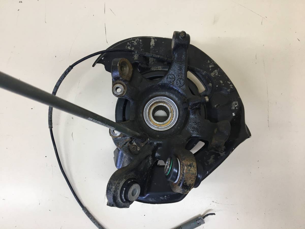 Кулак поворотный задний правый BMW 1-series E87/E81 2004-2011
