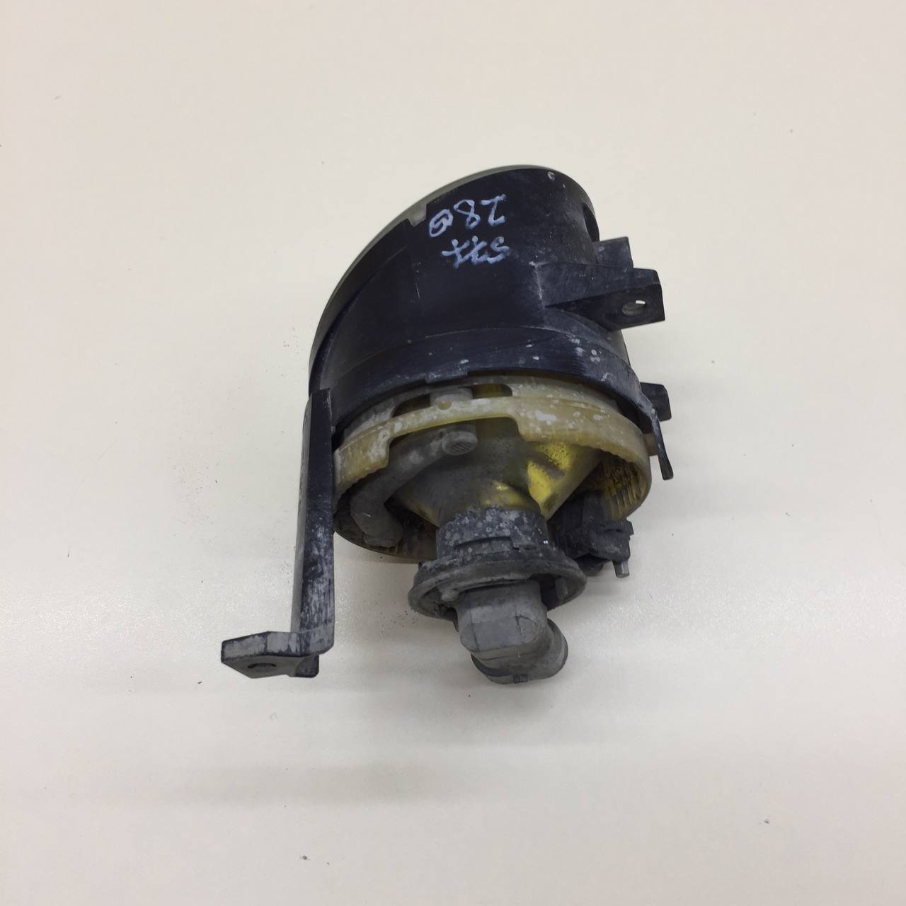 Фара противотуманная левая Volkswagen Tiguan (5N1) 2007-2011 Фара противотуманная левая Volkswagen Tiguan (5N1) 2007-2011