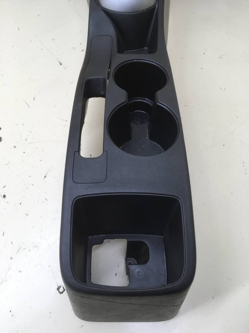 Консоль центральная Hyundai Solaris (RB) 2010-2017