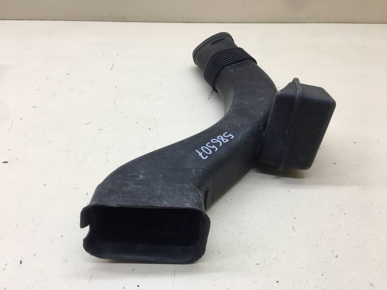 Воздуховод BMW 7-Series F01,F02  2008-2015