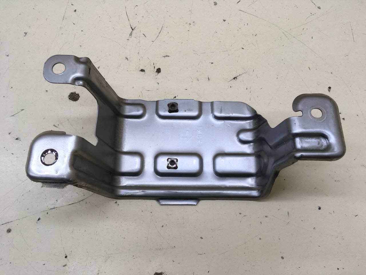 Консоль центральная Mitsubishi Lancer 9  (CS/Classic) 2000-2011