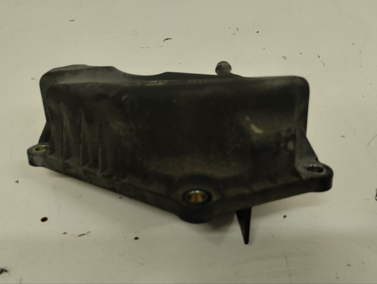 Маслоотделитель Ford Fusion (JU) 2002-2012 Маслоотделитель Ford Fusion (JU) 2002-2012