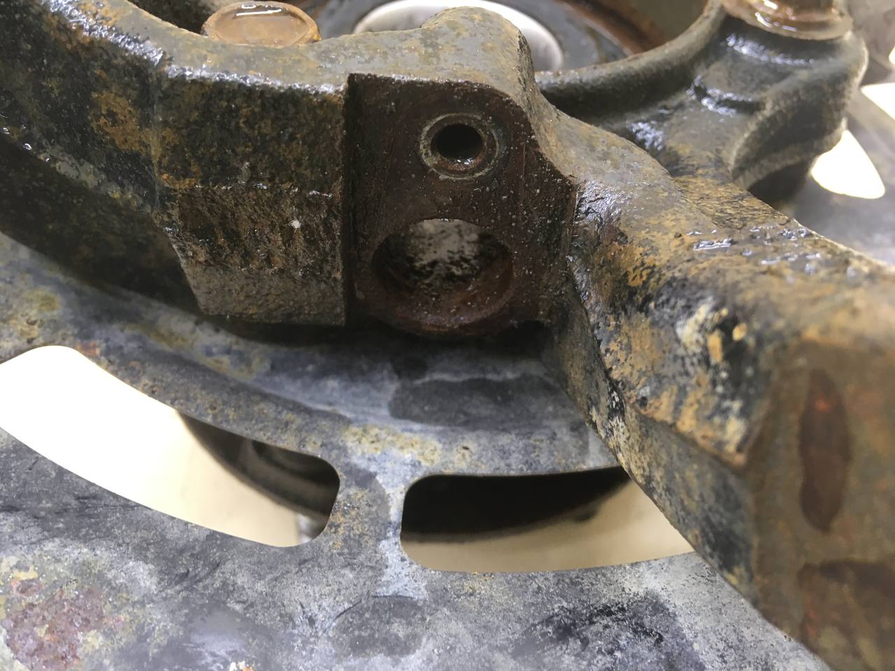 Кулак поворотный передний левый Hyundai Tucson (TL) 2015-2021