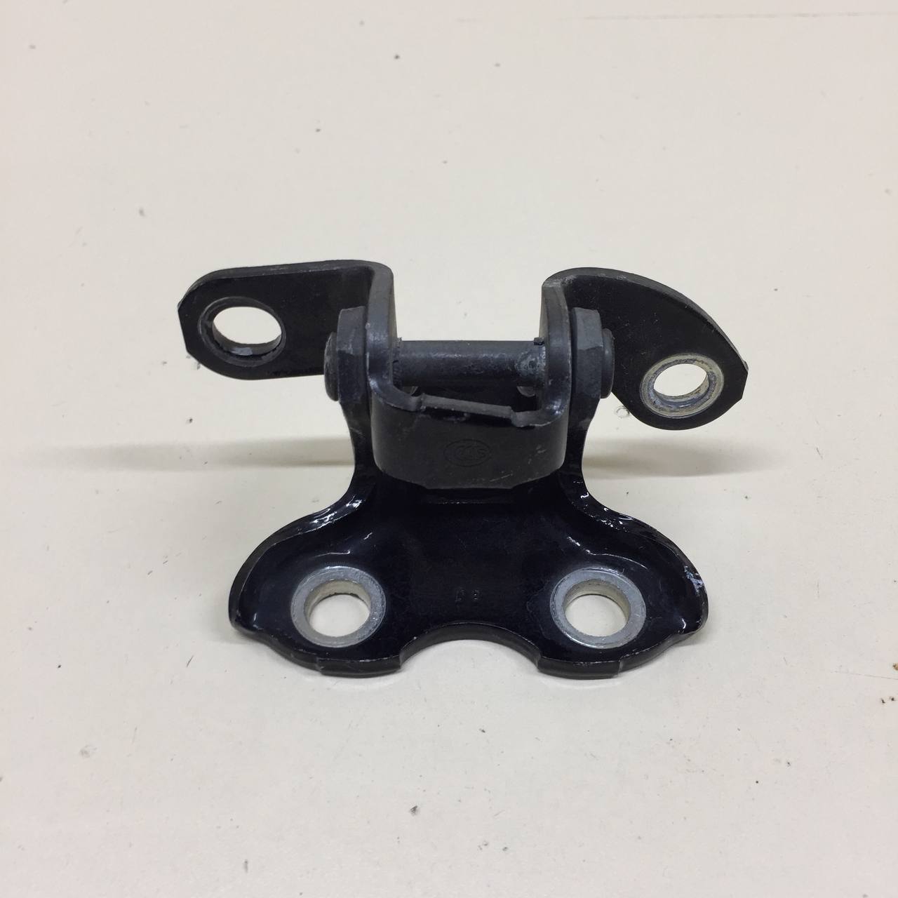Петля двери задней правой верхняя Toyota Land Cruiser Prado (J150) 2009-2022 Петля двери задней правой верхняя Toyota Land Cruiser Prado (J150) 2009-2022