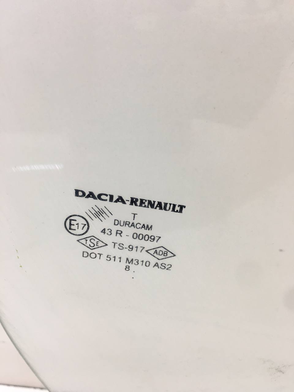 Стекло двери передней правой Renault Logan (1) 2005-2014