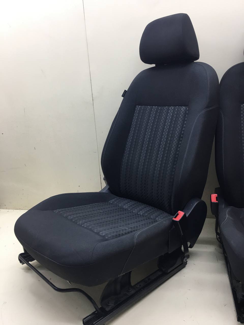 Сиденье (комплект) Volkswagen Polo (MK5) 2011-2020 Сиденье (комплект) Volkswagen Polo (MK5) 2011-2020