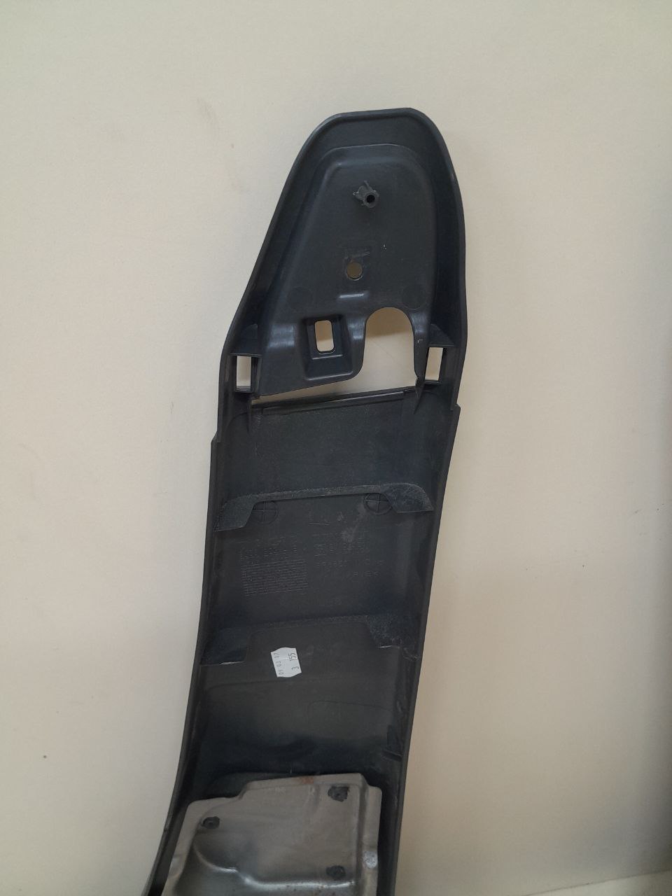 Обшивка стойки Renault Duster (HSA, HSM) 2012> Обшивка стойки Renault Duster (HSA, HSM) 2012>