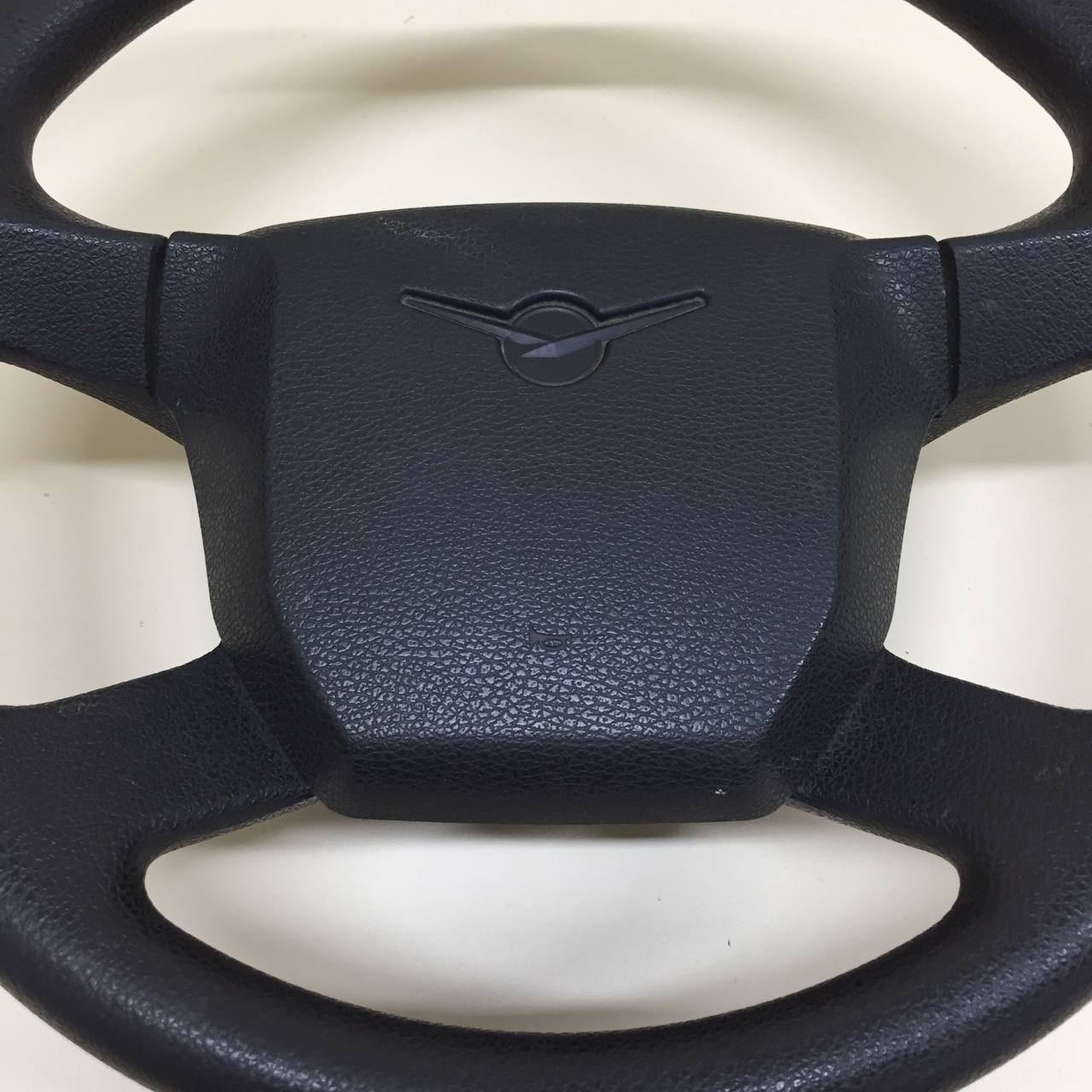 Рулевое колесо без AIR BAG УАЗ Патриот 2005> Рулевое колесо без AIR BAG УАЗ Патриот 2005>
