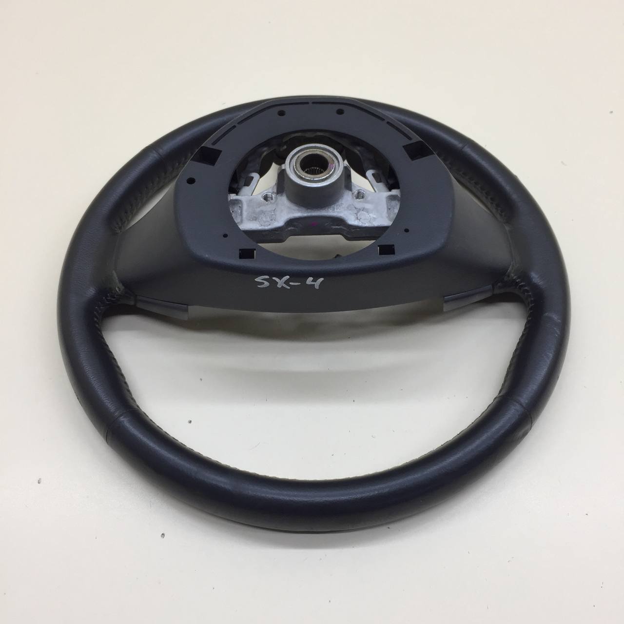 Рулевое колесо для AIR BAG (без AIR BAG) Suzuki SX4 2006-2013 Рулевое колесо для AIR BAG (без AIR BAG) Suzuki SX4 2006-2013