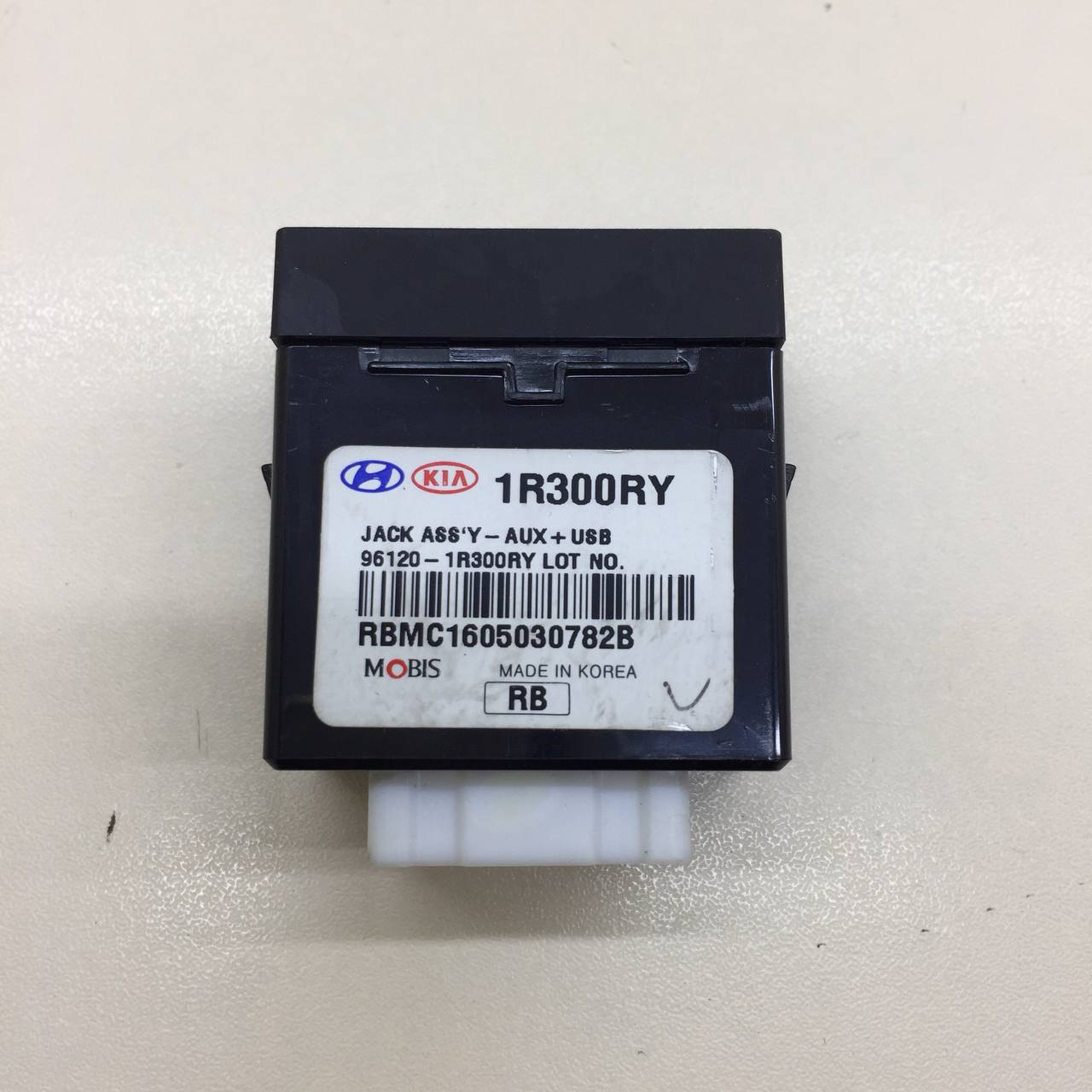 Разъем (USB AUX) Hyundai Solaris (RB) 2010-2017