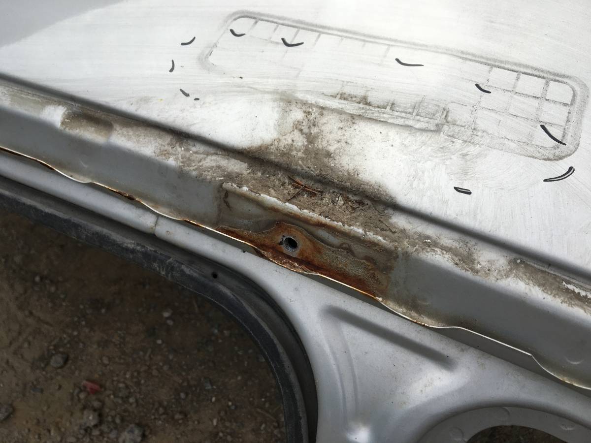Крыша Lada Granta 2011>