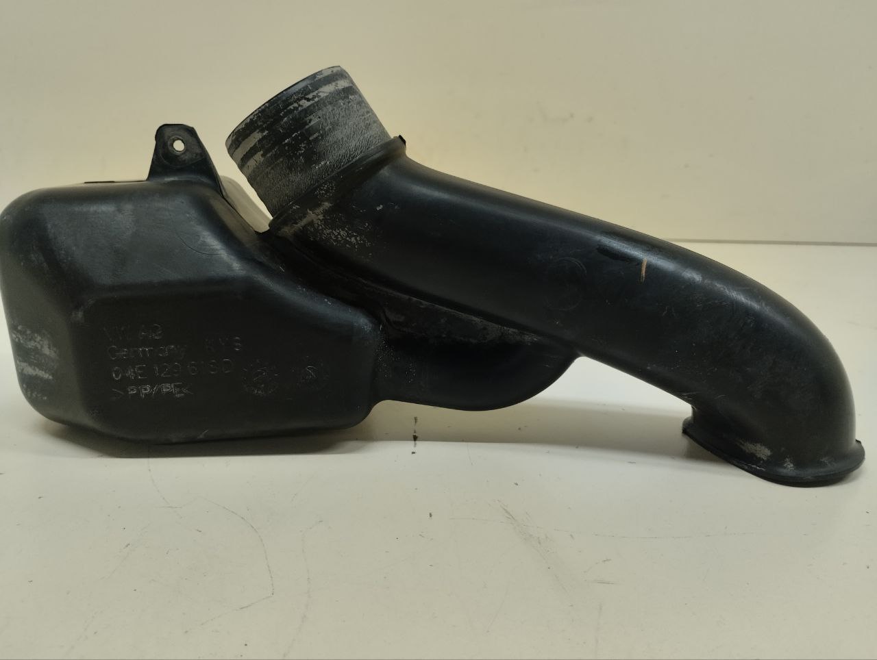 Резонатор воздушного фильтра Skoda Rapid 2012-2020