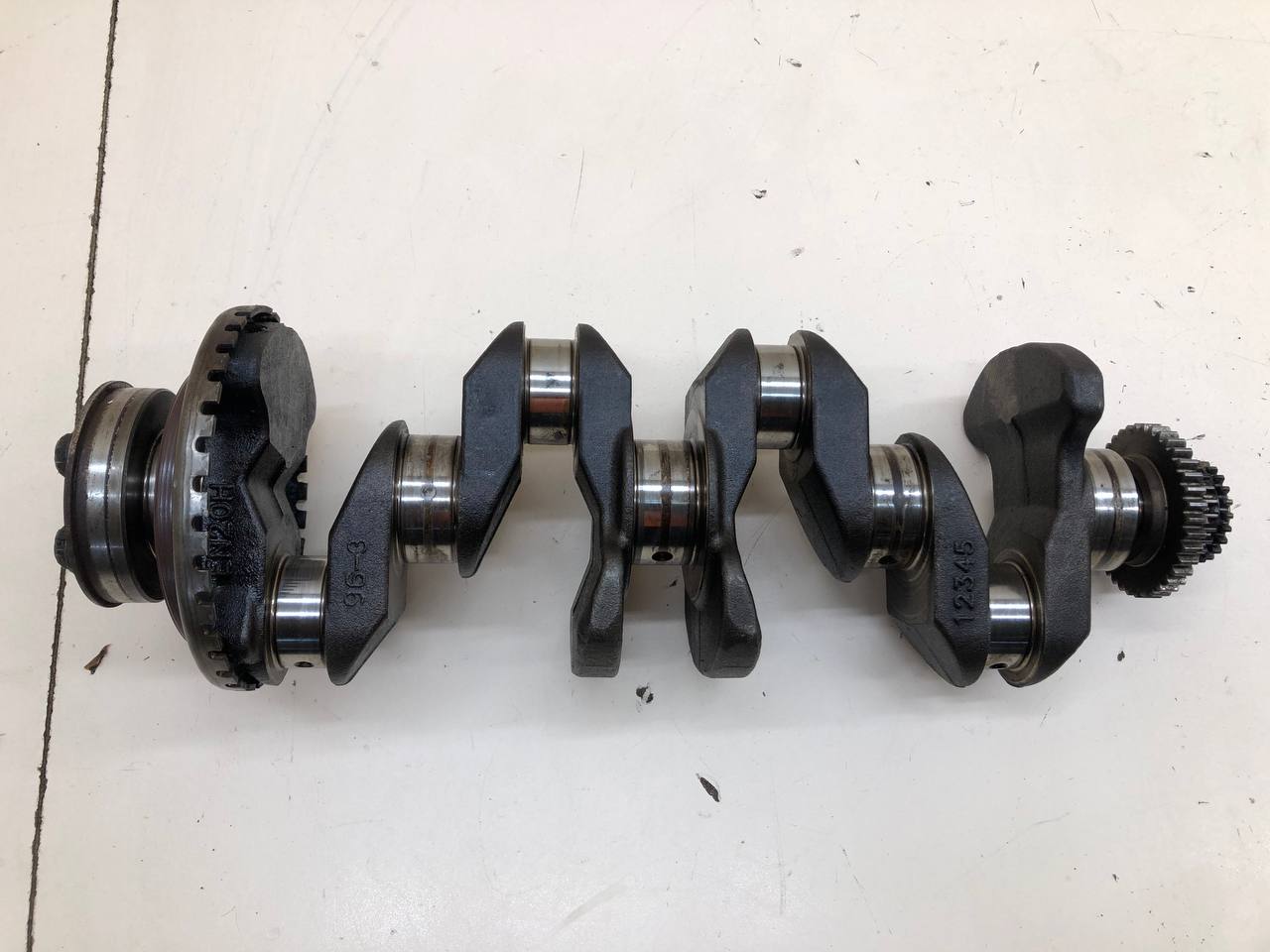 Коленвал Nissan Qashqai (J10) 2006-2013 Коленвал Nissan Qashqai (J10) 2006-2013