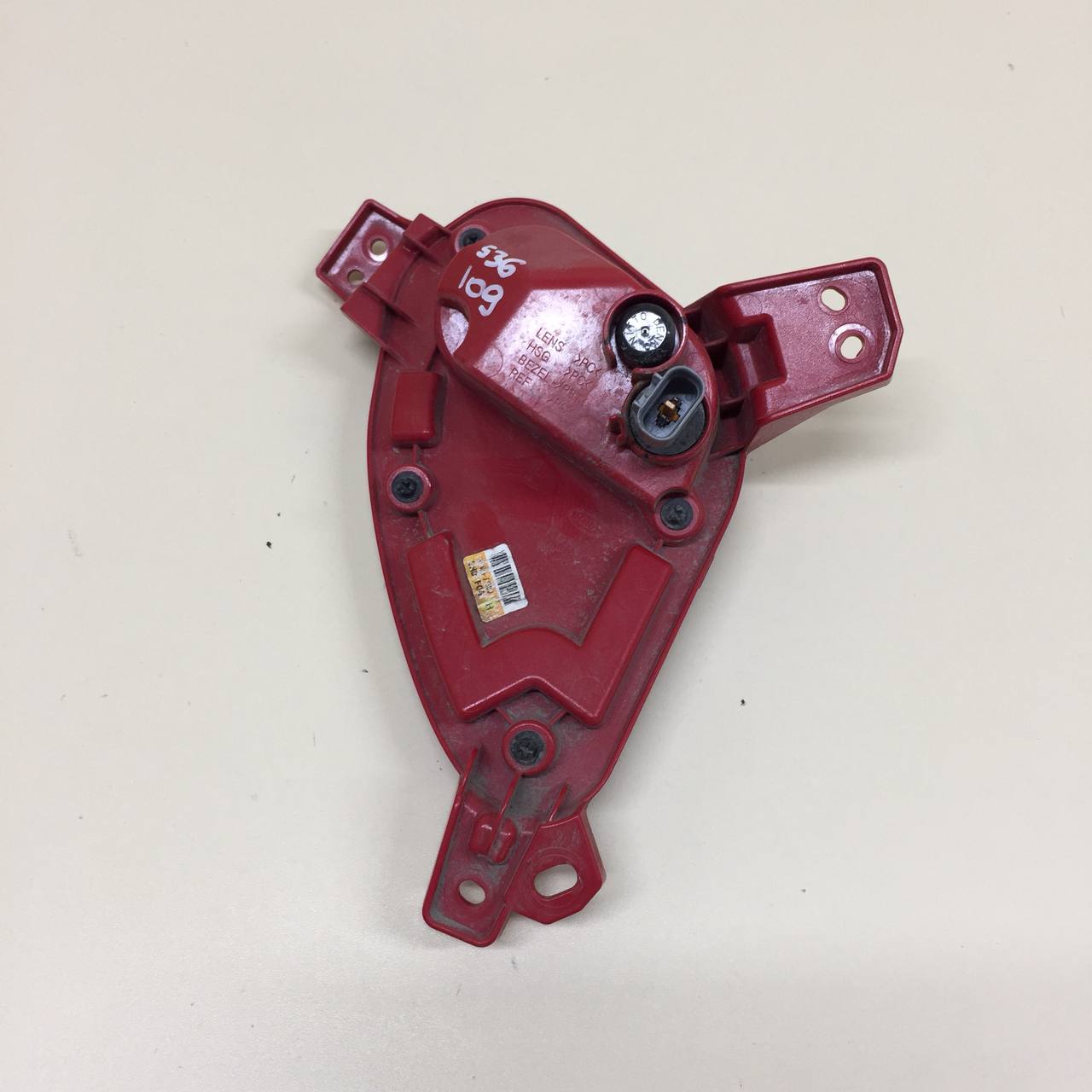 Фонарь задний в бампер левый Kia Xceed 2019-2023