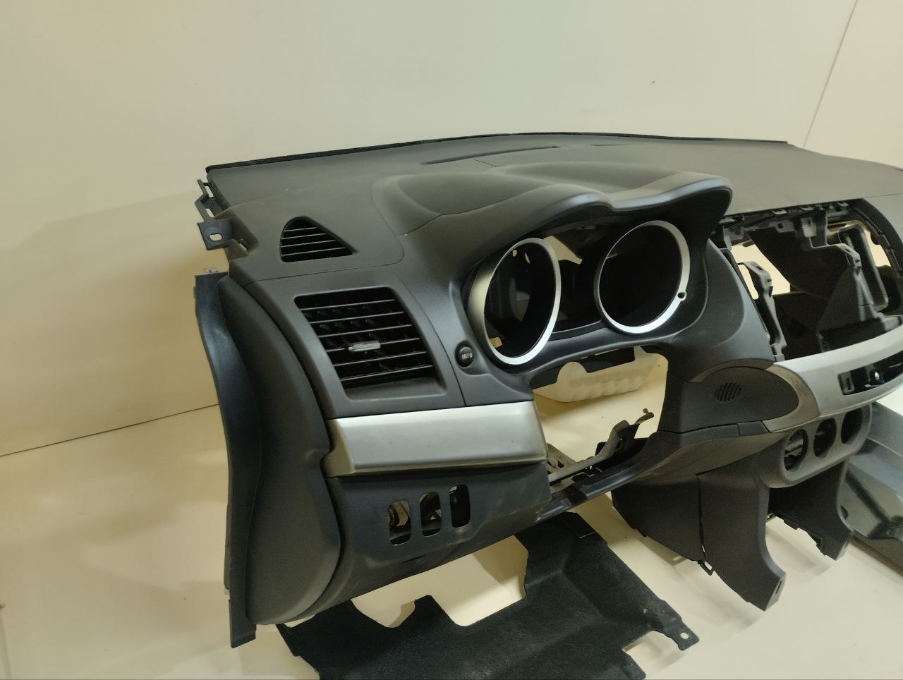 Подушка безопасности (комплект) Mitsubishi Lancer X (CX, CY) 2007> Подушка безопасности (комплект) Mitsubishi Lancer X (CX, CY) 2007>