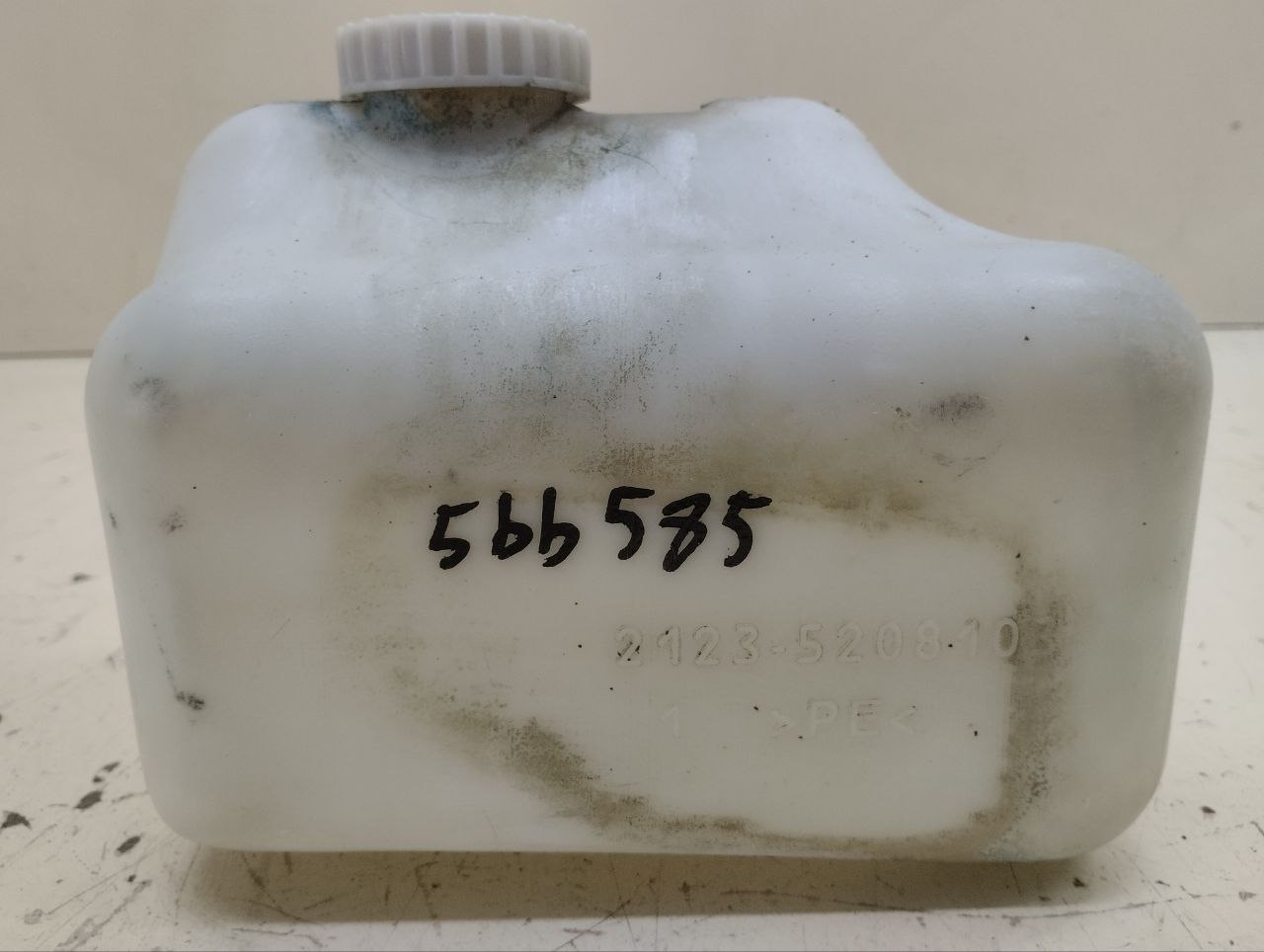 Бачок омывателя Chevrolet Niva 2009-2020