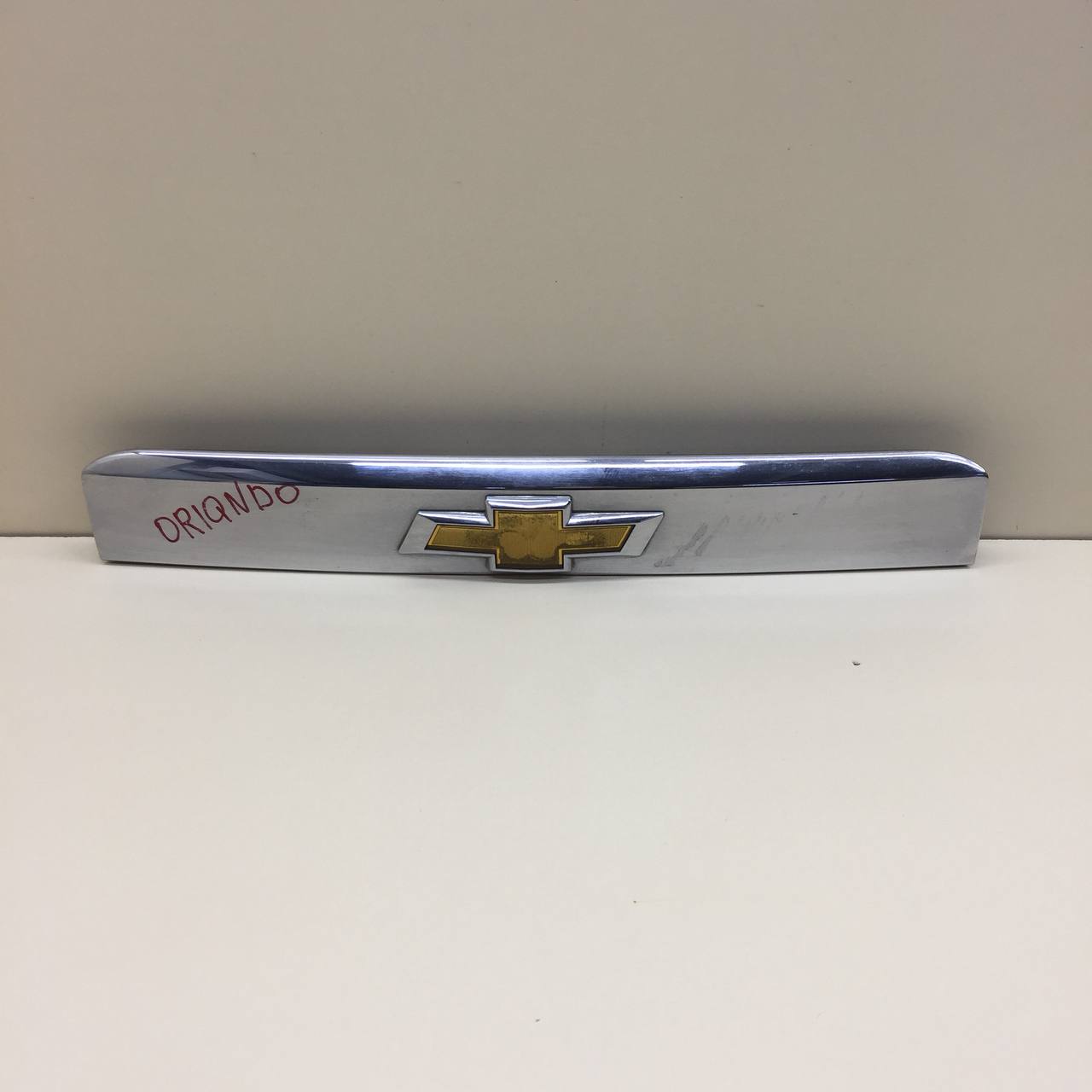 Накладка крышки багажника Chevrolet Orlando (J309) 2011-2015