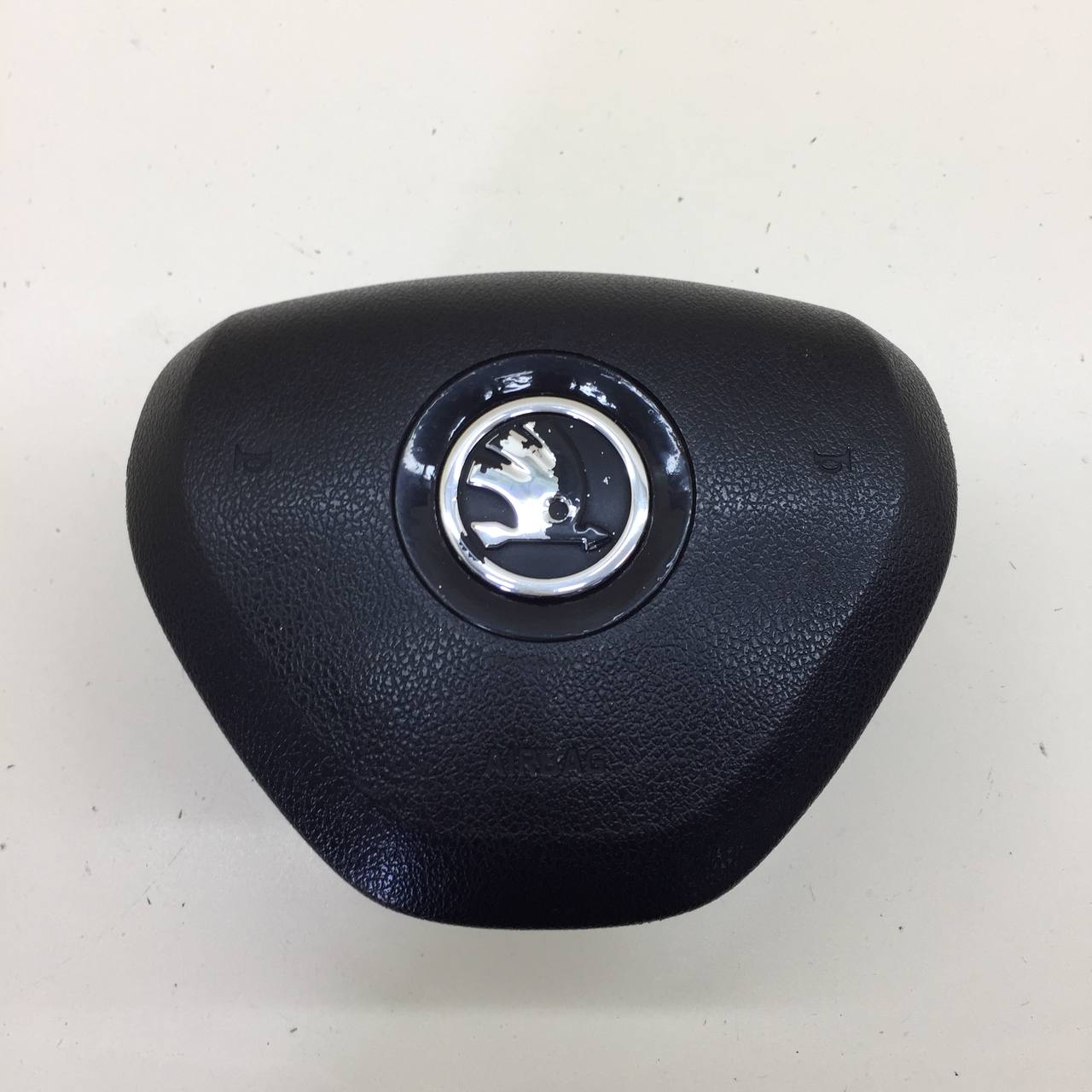 Подушка безопасности в рулевое колесо Skoda Rapid 2012-2020