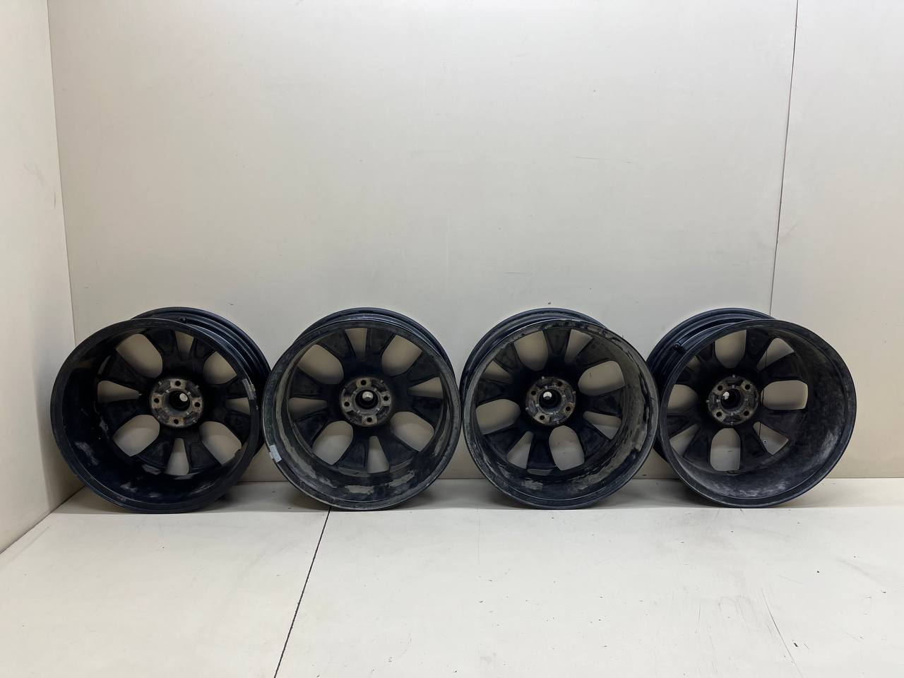 Диски к-кт R17 Литые