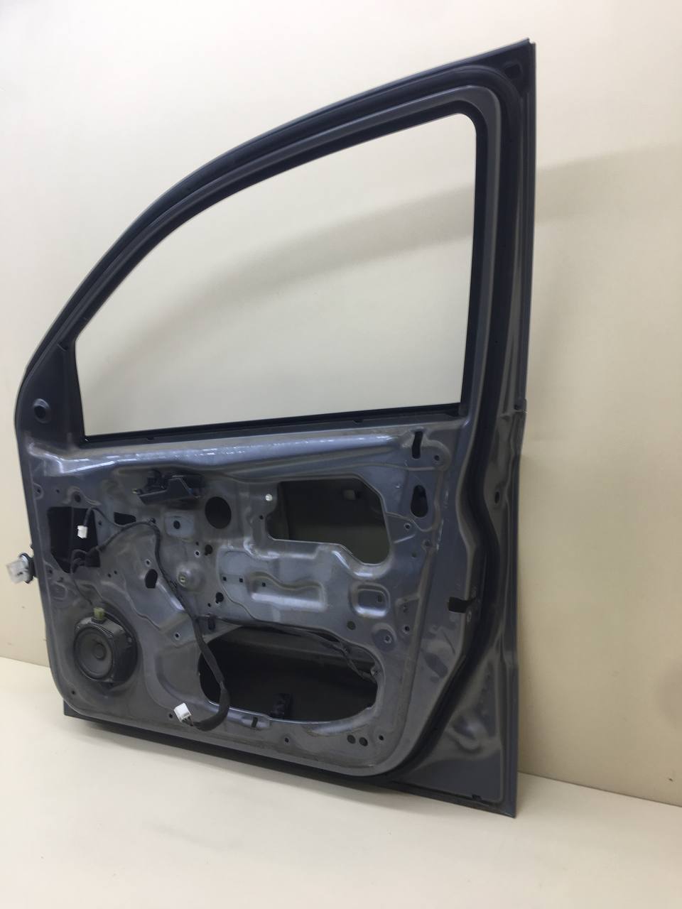Дверь передняя правая Chevrolet Aveo T250 2005-2011 Дверь передняя правая Chevrolet Aveo T250 2005-2011