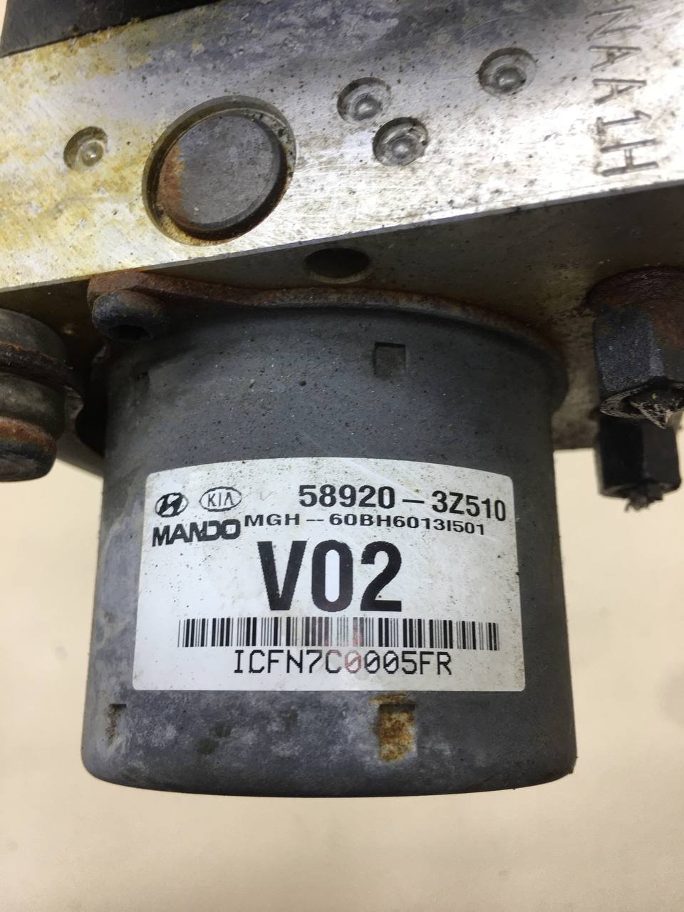 Блок ABS (насос) Hyundai i40 (VF) 2011>