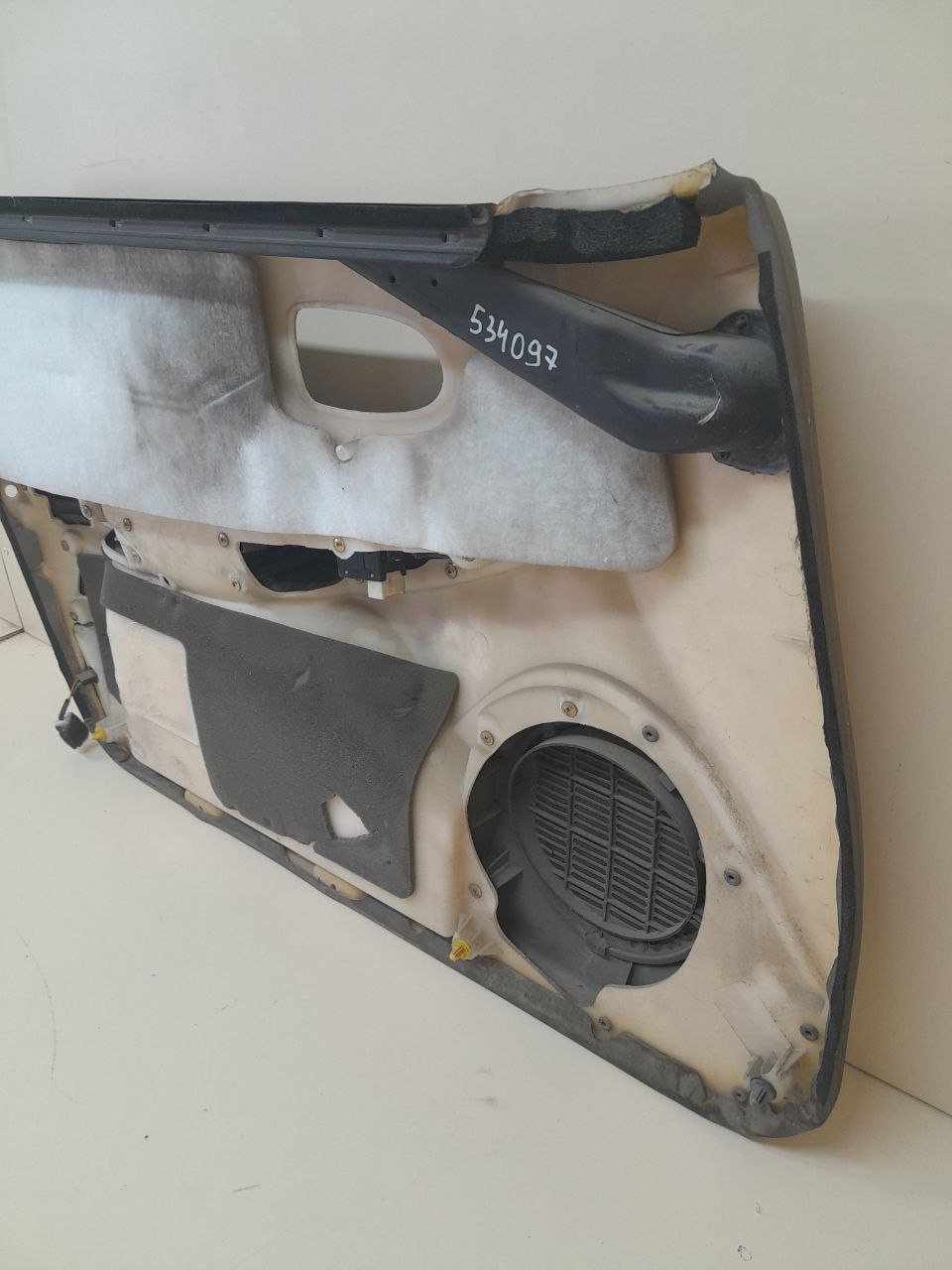 Обшивка двери передней правой Hyundai Sonata 4 (EF,Tagaz) 2001-2012