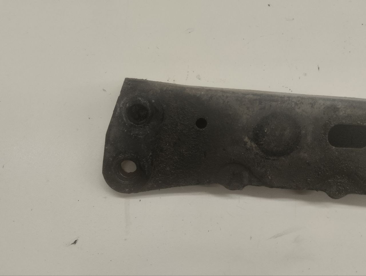 Балка передняя продольная Toyota Auris (E150) 2006-2012